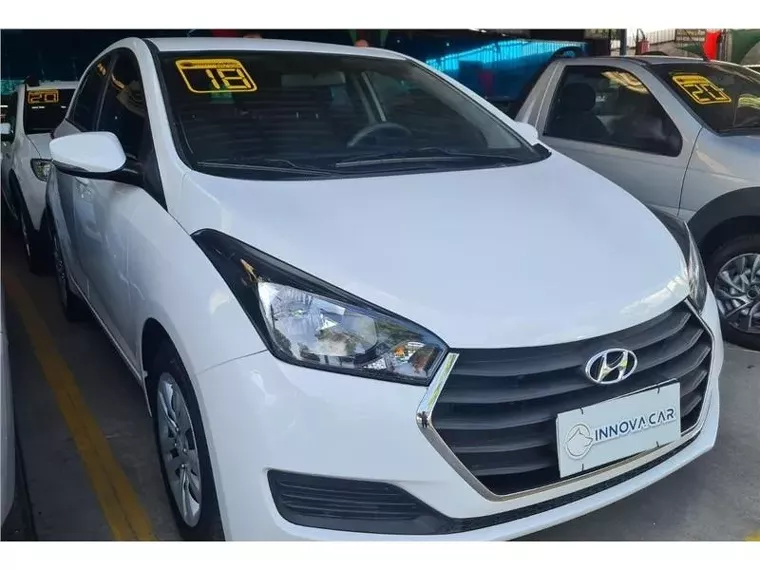 Hyundai HB20 Branco 10