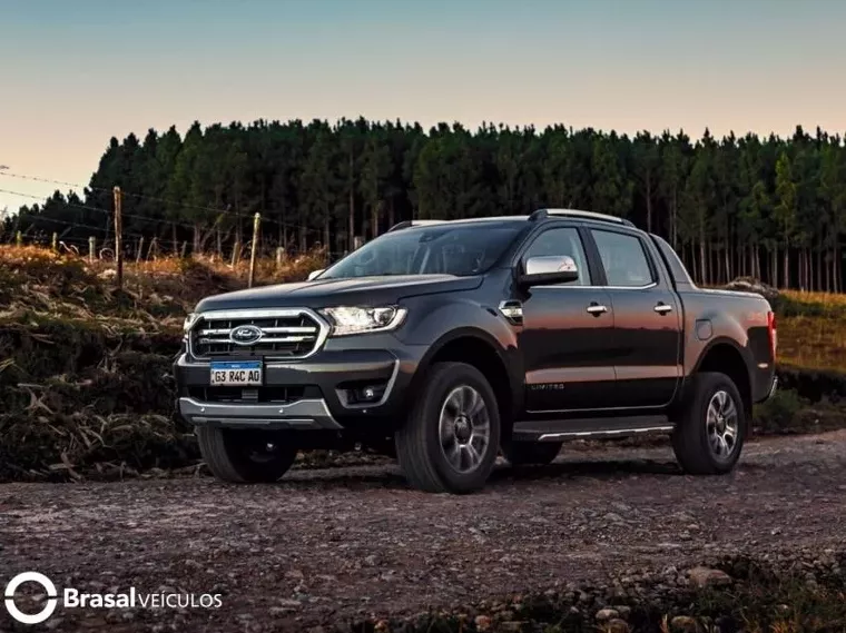 Ford Ranger Preto 8