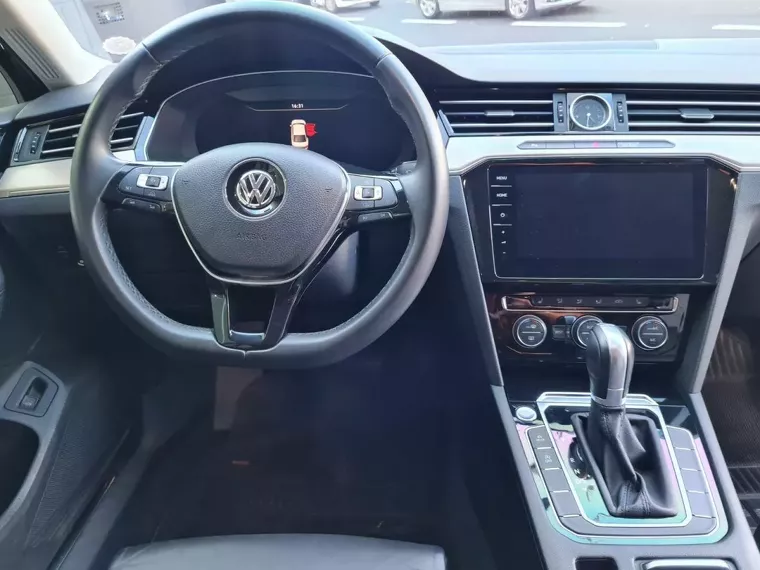 Volkswagen Passat Preto 3