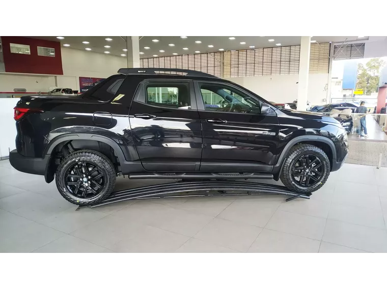 Fiat Toro Preto 9