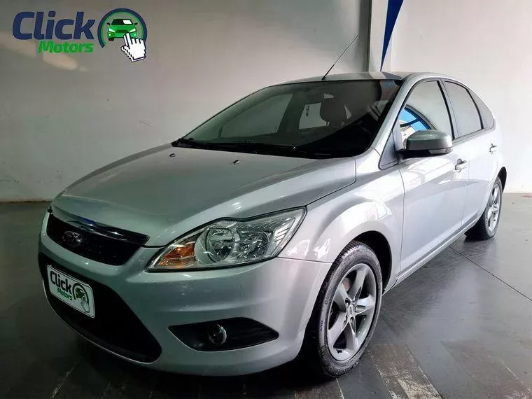 Ford Focus Prata 7