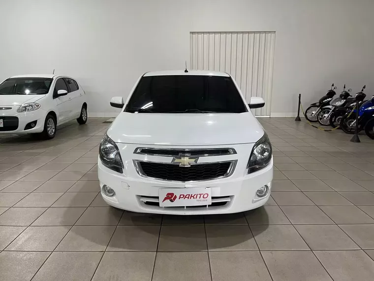 Chevrolet Cobalt Branco 9