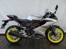 YZF R15