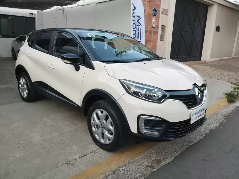 Renault Captur Bege 1