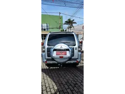 Mitsubishi Pajero Full