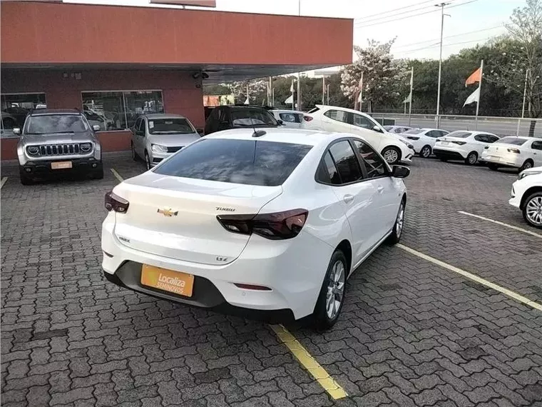 Chevrolet Onix Branco 2