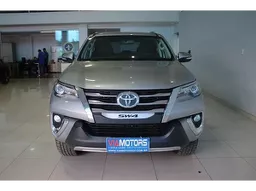 Toyota Hilux SW4