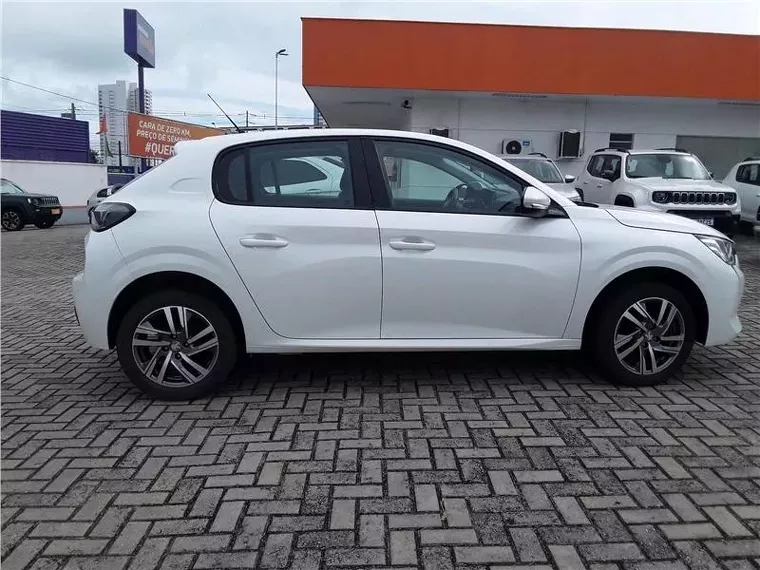 Peugeot 208 Branco 6