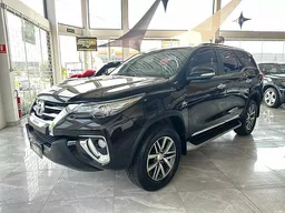 Hilux SW4