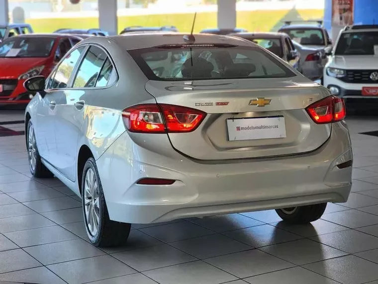 Chevrolet Cruze Prata 4