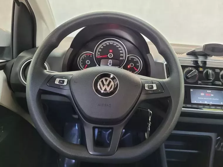 Volkswagen UP Branco 18