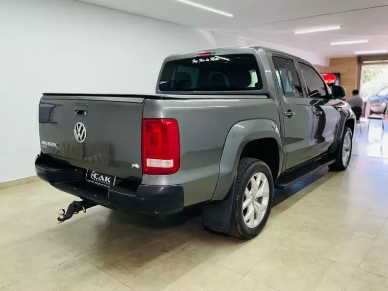 Volkswagen Amarok Cinza 11