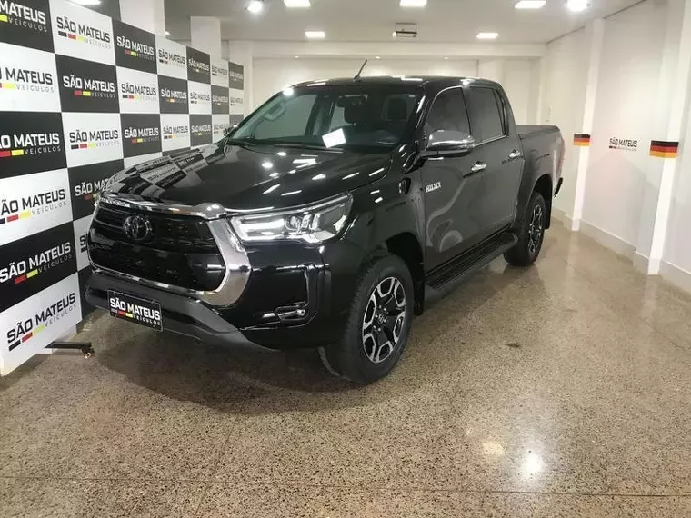 Toyota Hilux Preto 5