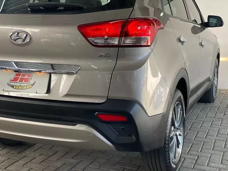 Hyundai Creta Prata 12