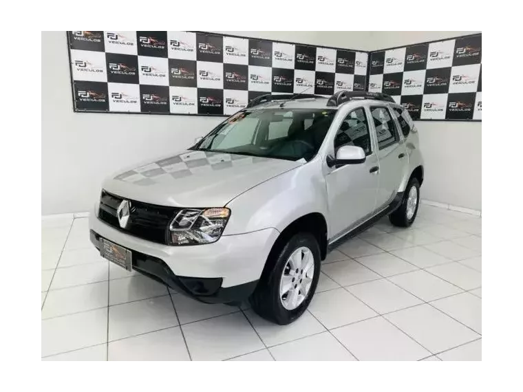 Renault Duster Prata 4