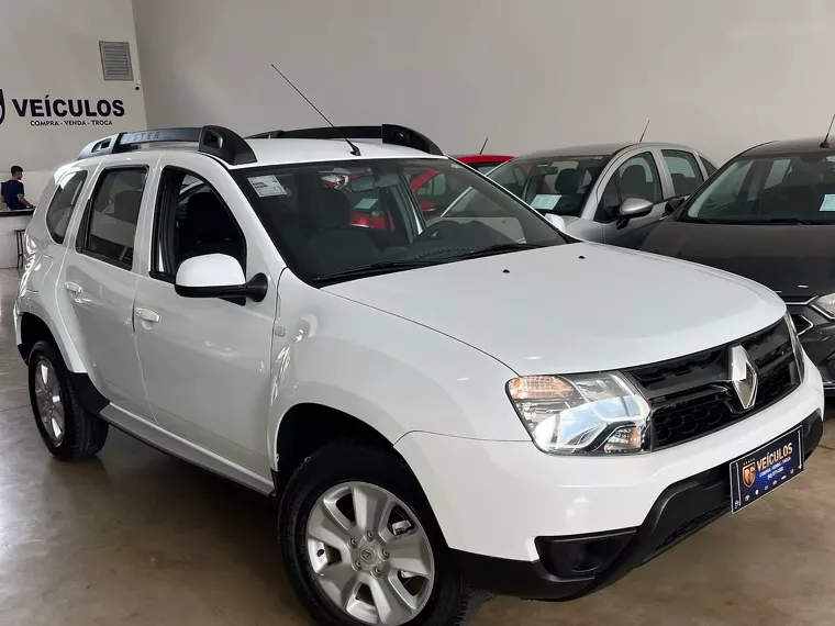 Renault Duster Branco 8