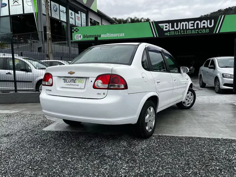 Chevrolet Corsa Branco 2