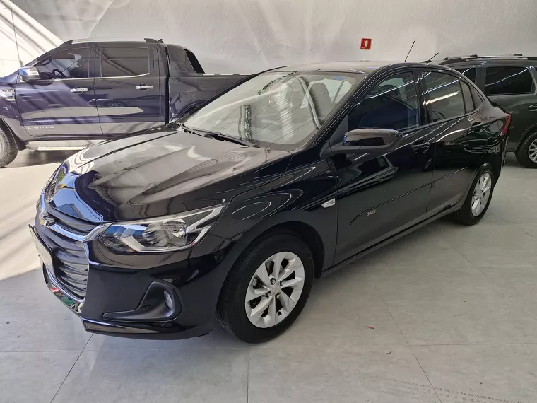 Chevrolet Onix Preto 3