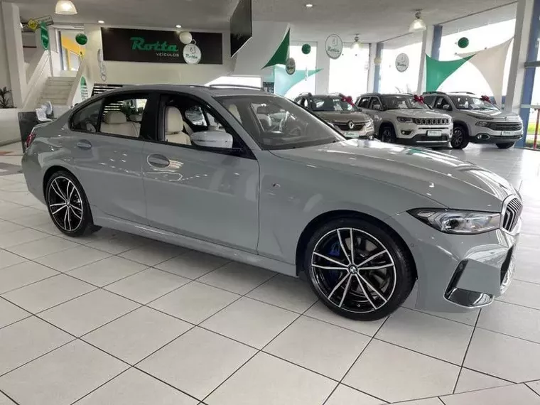 BMW 320i Cinza 3