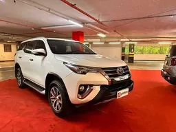 Toyota Hilux SW4