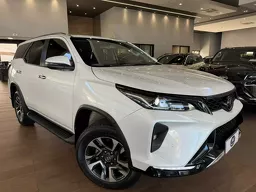 Toyota Hilux SW4