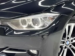 BMW 328i