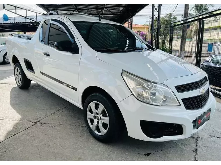 Chevrolet Montana Branco 5