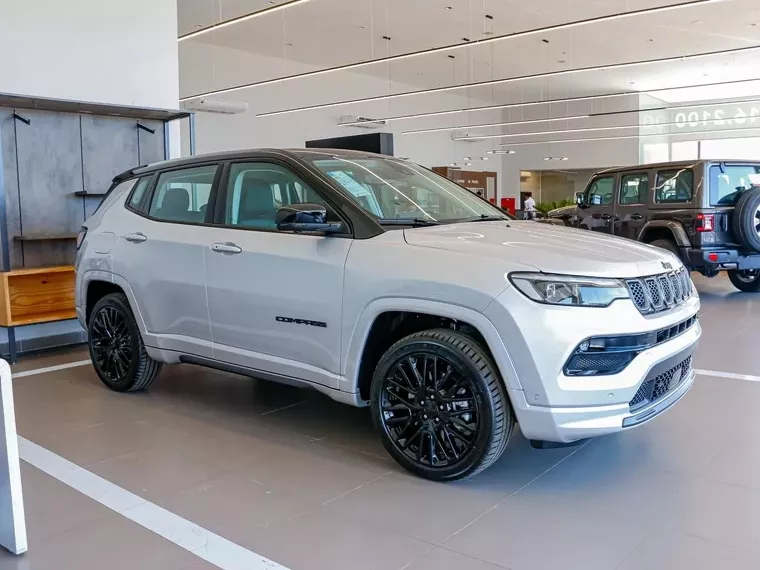 Jeep Compass Prata 2