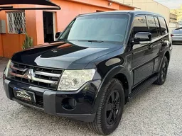 Mitsubishi Pajero Full