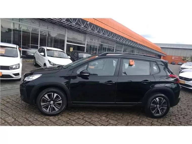 Peugeot 2008 Preto 8