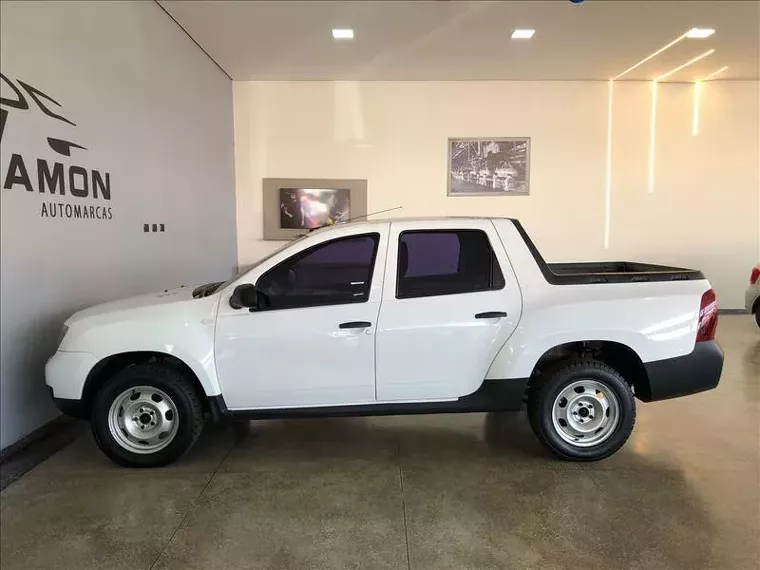 Renault Duster Oroch Branco 6