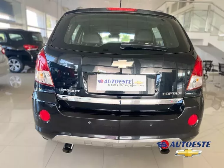 Chevrolet Captiva Preto 11