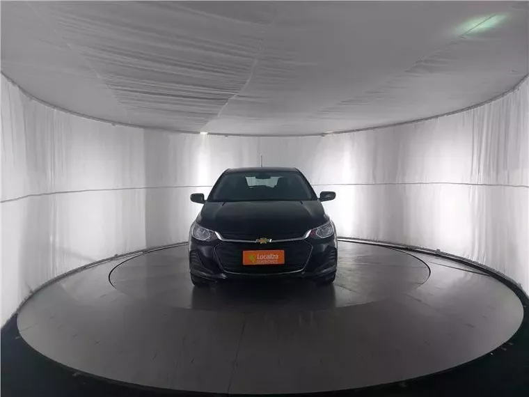 Chevrolet Onix Preto 9