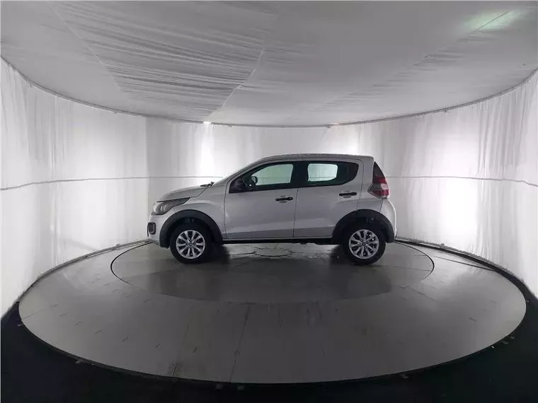 Fiat Mobi Prata 4