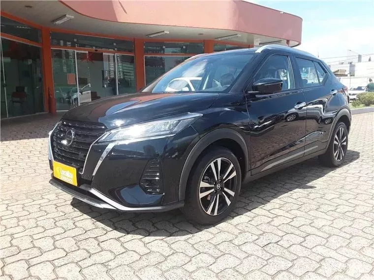 Nissan Kicks Preto 1