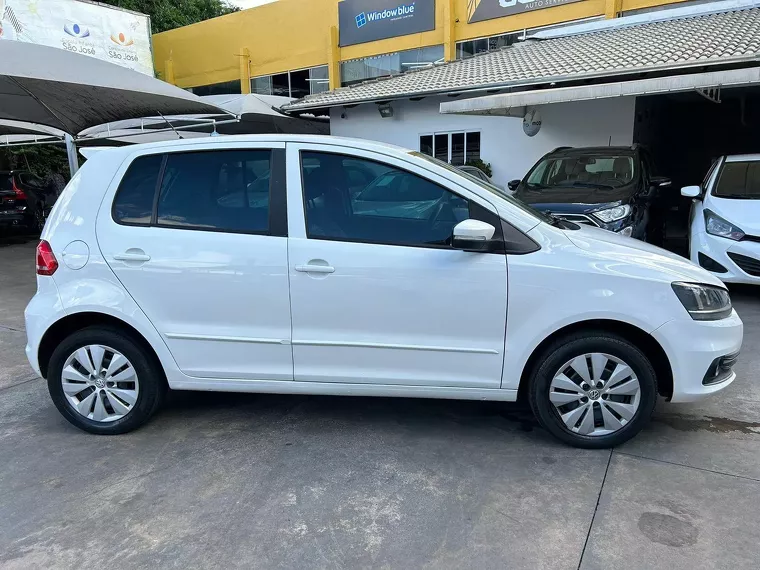 Volkswagen Fox Branco 13