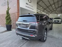 Jeep Commander
