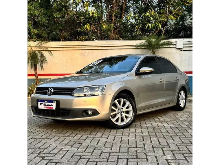 Volkswagen Jetta Prata 5