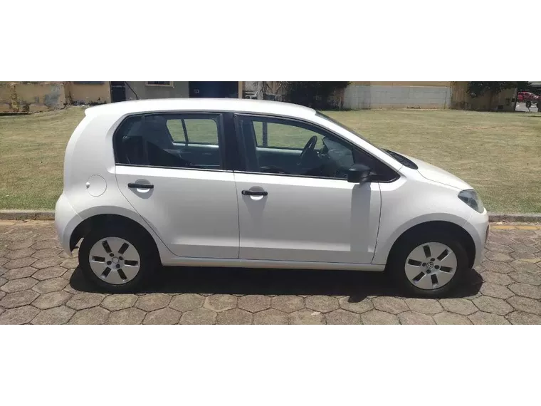 Volkswagen UP Branco 4