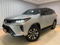 Toyota Hilux SW4