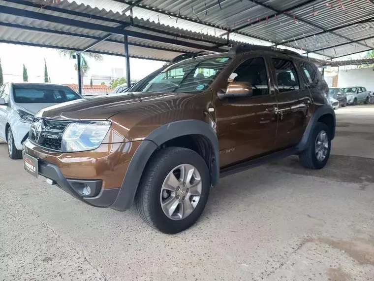 Renault Duster Marrom 7