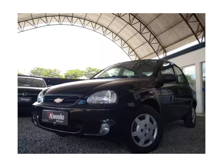 Chevrolet Classic Preto 7