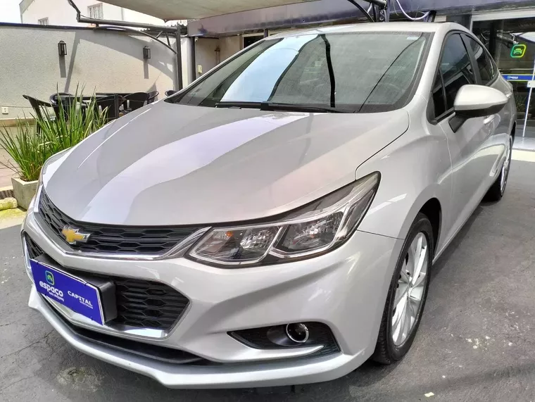 Chevrolet Cruze Prata 3