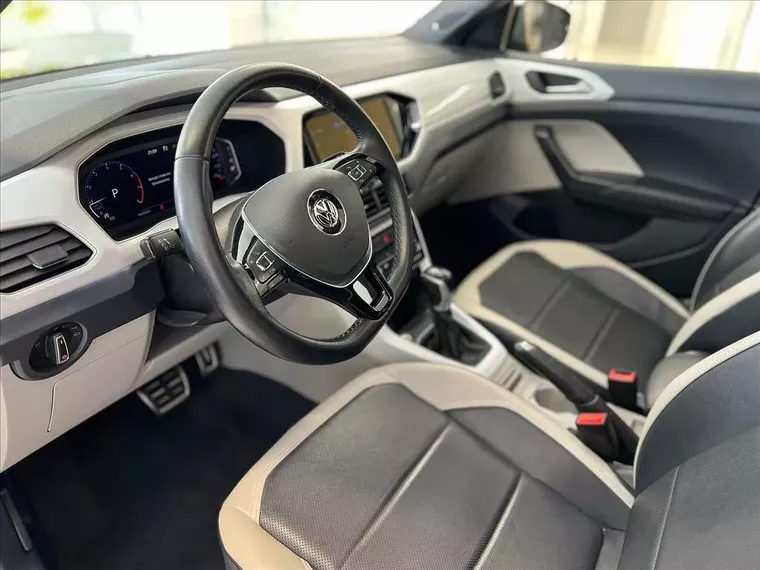 Volkswagen T-cross Preto 15