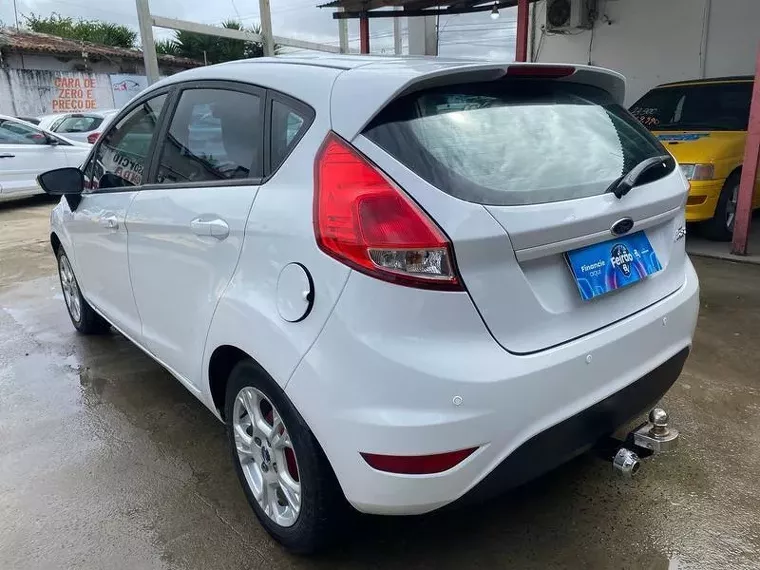 Ford Fiesta Branco 5