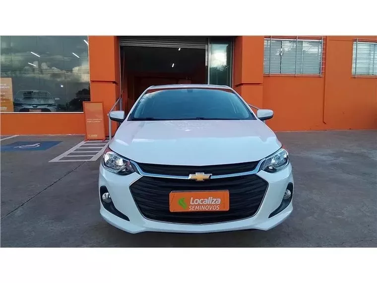 Chevrolet Onix Branco 6