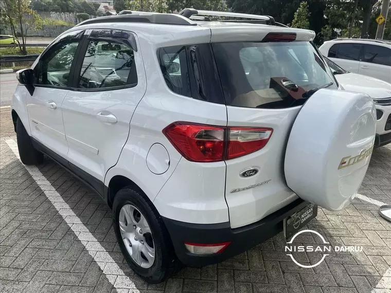 Ford Ecosport Branco 15