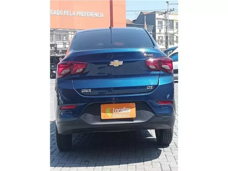 Chevrolet Onix Azul 5