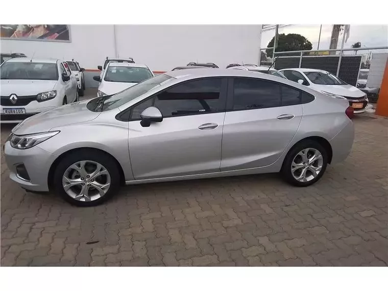 Chevrolet Cruze Prata 5