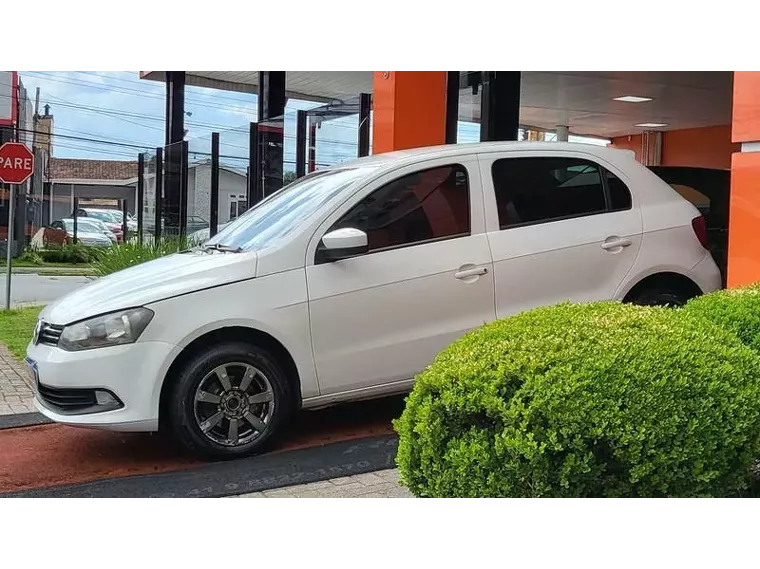 Volkswagen Gol Branco 8